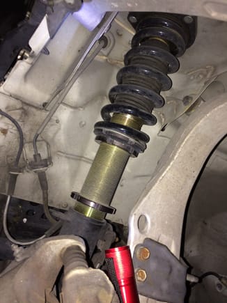Front coilover that I adjusted easily