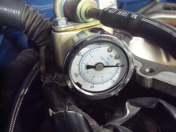 FunctionTUNED fuel return pressure gauge.
