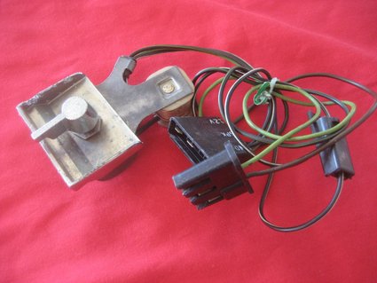 1964-1967 Pontiac GTO Rear Speaker Switch