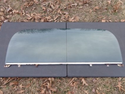 1965-68 Impala Wagon Tinted Tailgate Glass