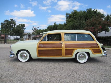 1951 FORD COUNTRY SQUIRE WOODY WAGON