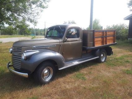 1947 GMC ec-102 Stake Side Truck