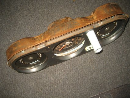 1967 Pontiac GTO instrument cluster w/speedometer