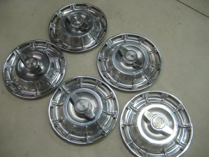 1959-1962 Corvette Spinner Wheel Covers