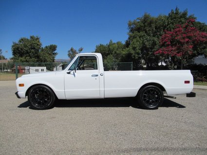 1968 Chevrolet C10 Custom Pickup