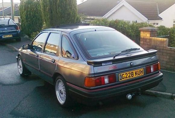 Rear shot with the now Black rear spoiler.