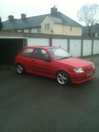 when i first got her. these alloys where nice as they were simlar to the mondeo 5 spoke i want on her but been 15"s they scrubbed and scraped all the time