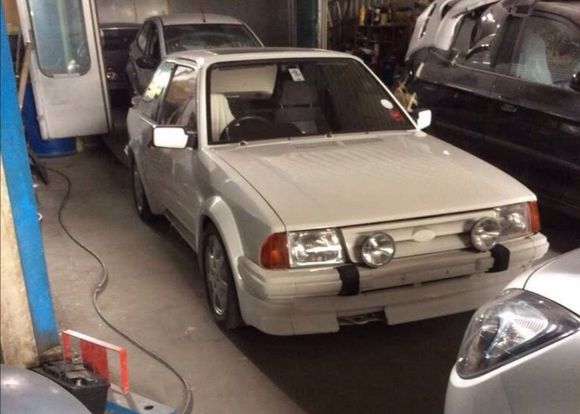 C833 BTC will be back alive 2021 showroom condition. A very well known car in the RS scene, ex Bristol show car just under 13,000 on the clock. Could this be one of the lowest mileage or the lowest???