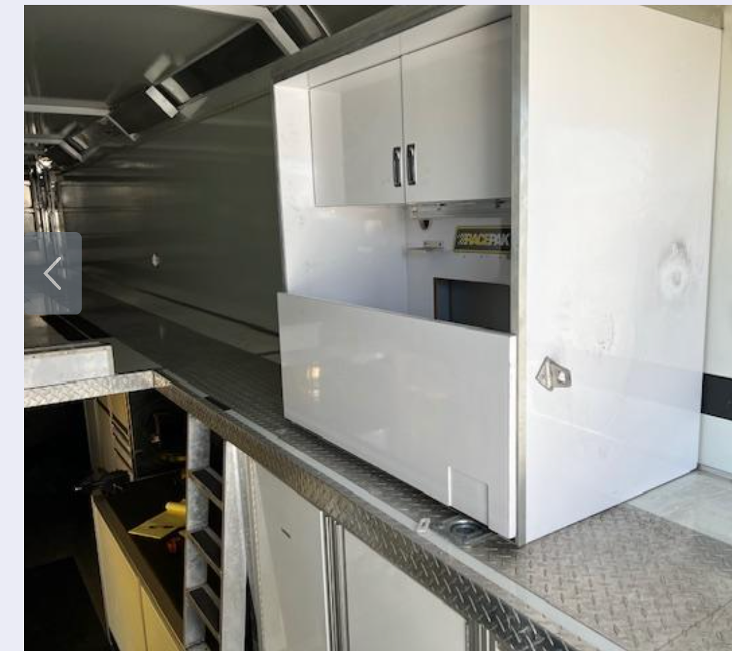 2006 Renegade 40' Lift Gate Stacker GN for Sale in Wynnewood, OK