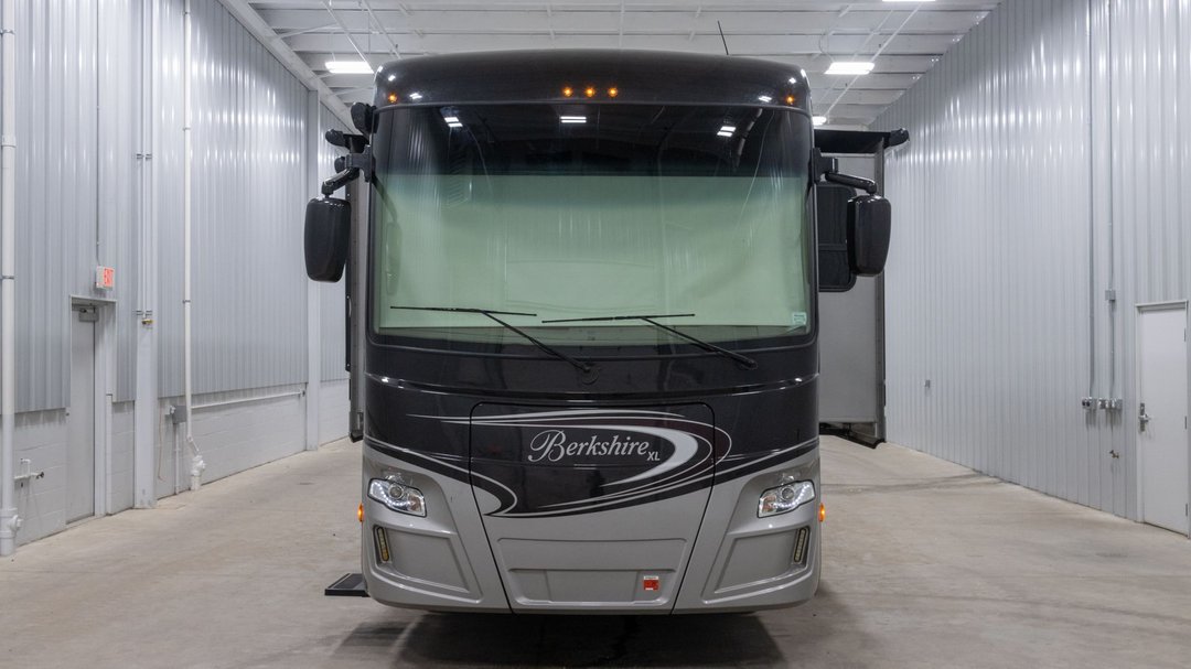 2016 Berkshire XL 40BH Bunkhouse Class A Diesel Pusher Motor for Sale