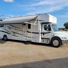 2005 Haulmark 38' motorhome