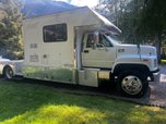 1999 Chevrolet Toterhome with Renegade box $45,000cdn  for sale $45,000 