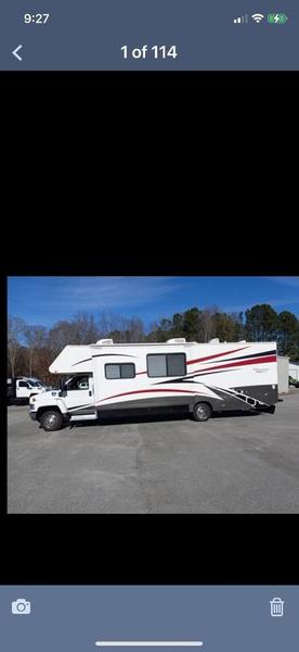 2006 Chevrolet  Kodiak 5500 Super C Yellowstone coach  for Sale $45,000 