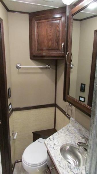 2020 Showhauler 5 Slides Bunk Beds 35QFSSL-B Class A RV for Sale $0