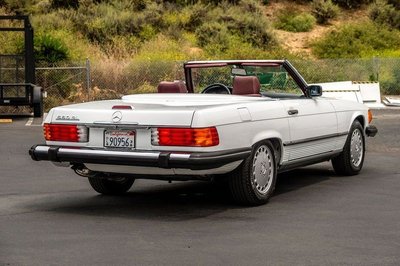 1988 Mercedes-Benz 560SL  for sale $89,500 