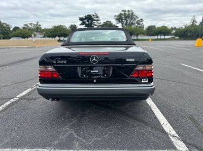 1995 Mercedes-Benz E320  for sale $17,495 