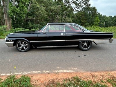 1961 Ford Starliner 