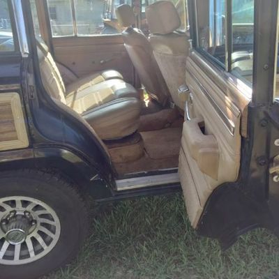 1988 Jeep Grand Wagoneer  for sale $16,995 