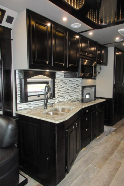 NEW 2019 NRC/FAIRVIEW MOTORSPORTS 35' MOTORHOME