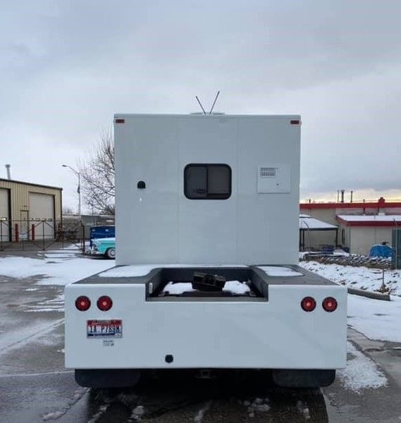 1998 Kenworth Toter Home for Sale $58,000