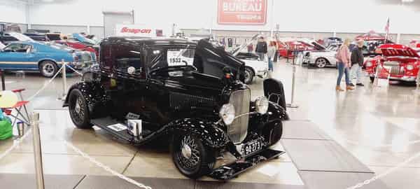 1932 Ford 5 Window  for Sale $120,000 