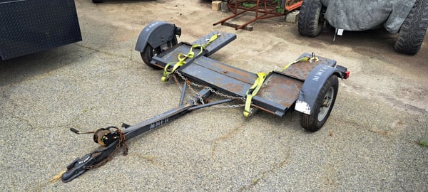 Tow Dolly w/Manual Winch  for Sale $750 