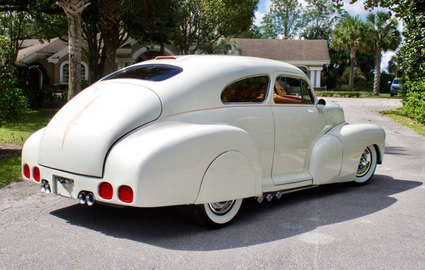 1947 Chevrolet Fleetline Aero Sedan / SUPER High Show Qualit