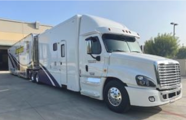 2018 T&E 50' Aluminum Tilt Lift Gate Semi 