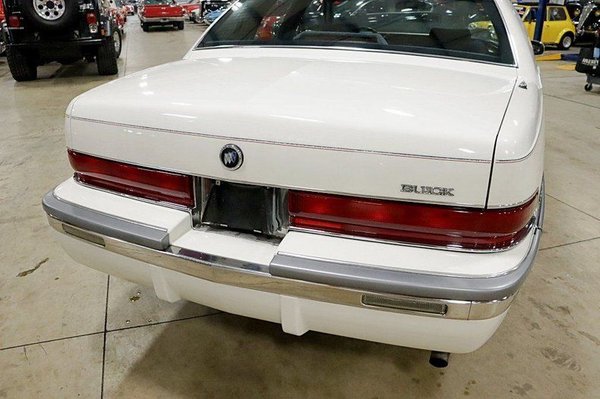 1992 Buick Roadmaster Limited for Sale $9,900