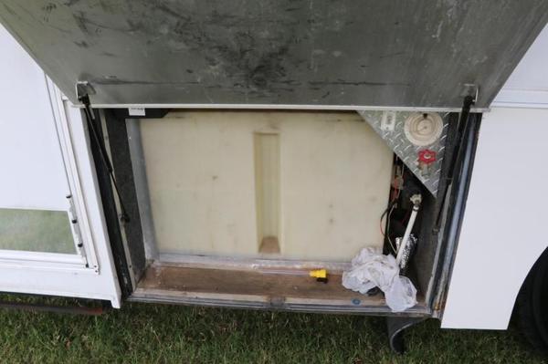 $5K OFF!!! 2007 United Specialties Motorgarage - TWIN SCREW