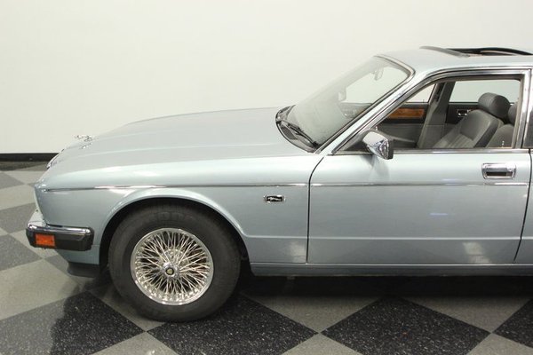 1990 Jaguar XJ6 Vanden Plas for Sale $9,995