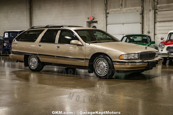 1996 Buick Roadmaster Estate  for Sale $21,900 