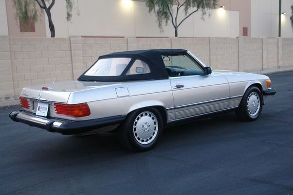 1988 Mercedes-Benz 560 Series for Sale $0