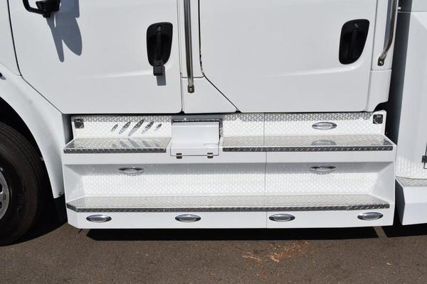 2018 SportTruck Scottsdale Edition