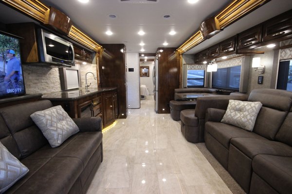 2021 Renegade RV Verona LE 40LTS Class C Motorhome