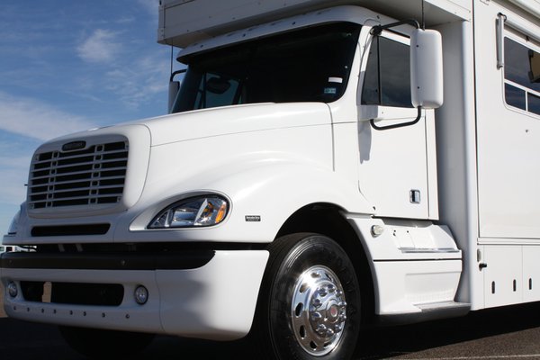 2008 Haulmark/ Pre-emission chassis for Sale $159,995