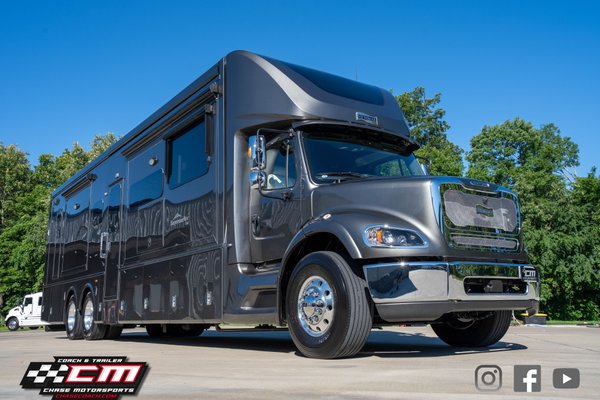 2025 Newmar Supreme Aire 4530 Triple Slide 525HP 