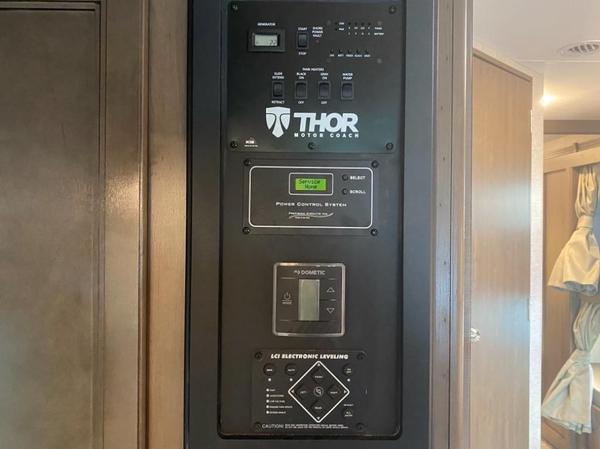 2022 Thor Motor Coach Quantum LF31