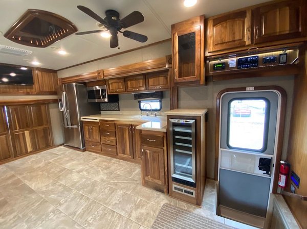 2015 Haulmark Edge for Sale $279,900