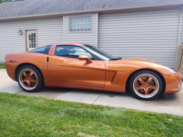 2007 Corvette,Extras,5000 miles,TRADE? 