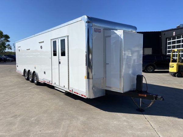 2025 34' Cargo mate