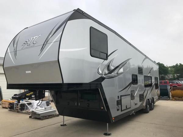 2020 36' 5TH WHEEL ATC ALL ALUMINUM TOY HAULER LOADED for Sale $113,999
