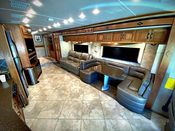 Fleetwood 38k Expedition for Sale $155,000