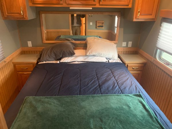 40ft motor home with N14 red top Cummings for Sale $85,000
