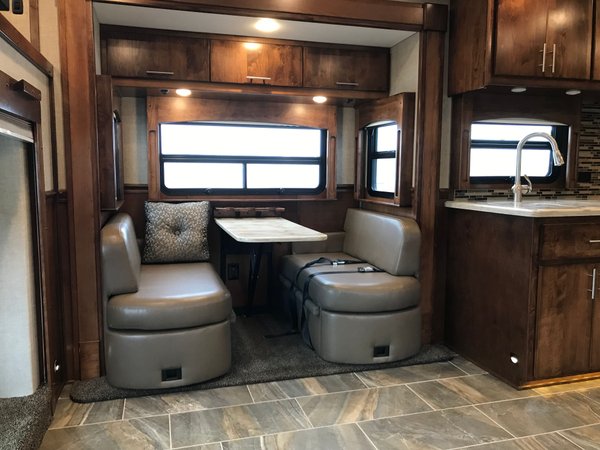 2020 Renegade Motorhome 4 slide outs