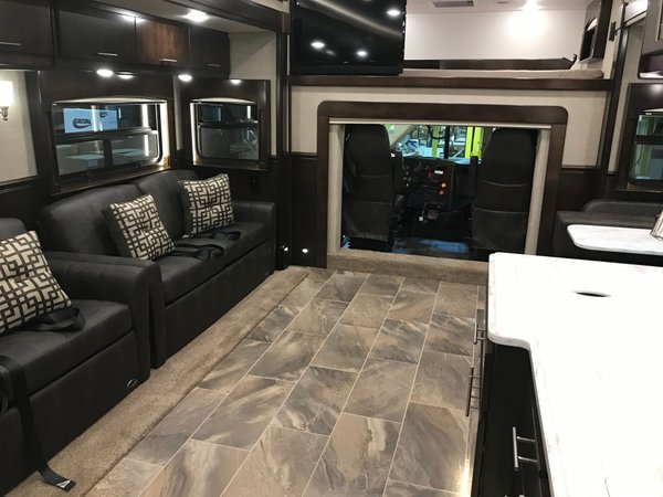 2021 Renegade Motorhome 4 slide outs