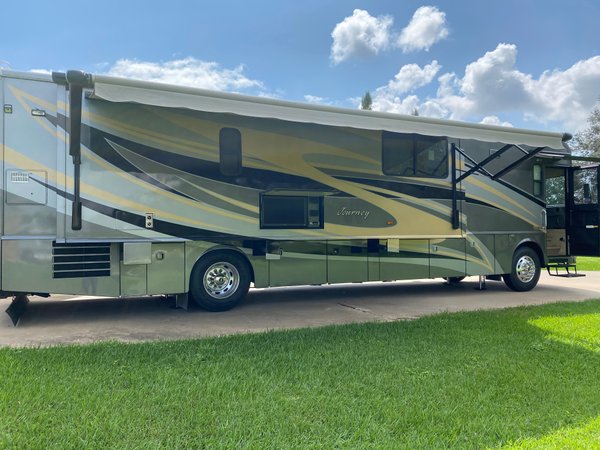 Winnebago Journey 40t for Sale $129,500