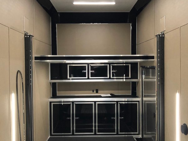 2022 30' Aluminum White Stacker