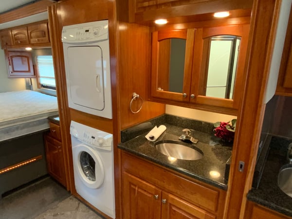 2007 Chariot Toter home  for Sale $285,000 
