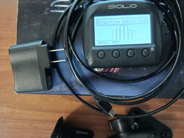 Aim SOLO with charger, cable, software and mount